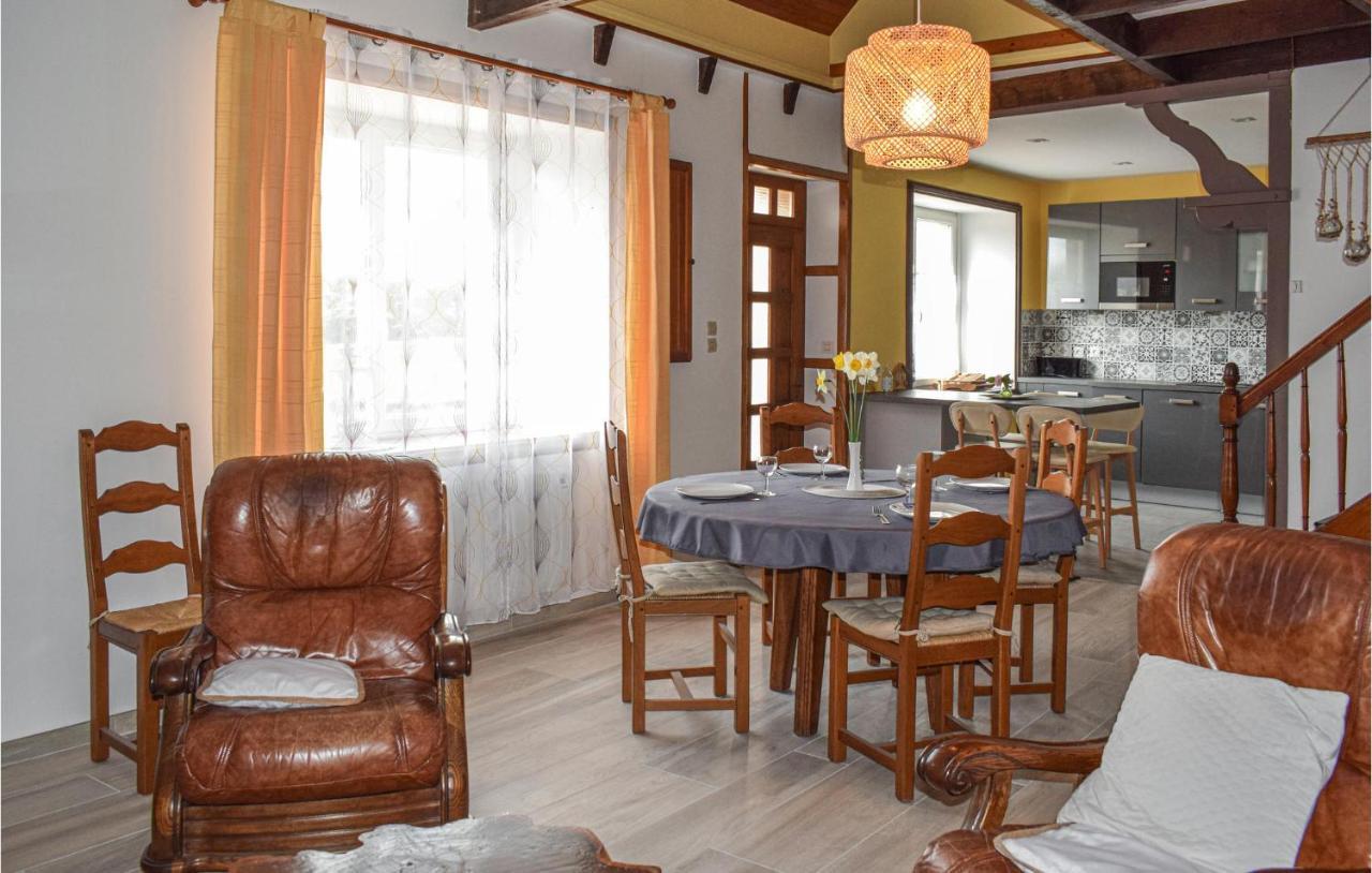 Nice Home In Plehedel With Wifi Екстер'єр фото